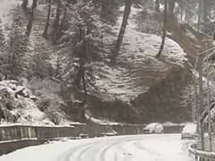 
      
      Heavy rains, cold  disrupts life in Shimla
      
      