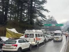 
      
      HP: Authorities evacuates 1800 vehicles amid heavy 
      
      