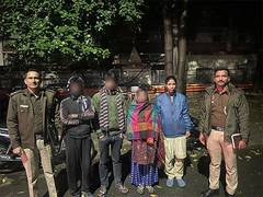 
      
      Delhi Police crackdown on illegal migrants, deport 8 Bangladeshis
      
      