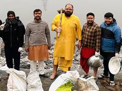 
      
      Shooter Gaurav Sharma begins clean-up drive at river Yamuna ghats
      
      