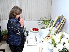 
      
      Nepal's Foreign Minister signs 'Book of Condolence'
      
      