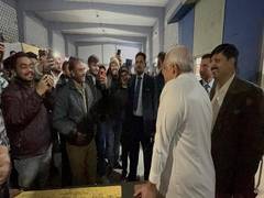 
      
      CM Patel made surprise visit to Gandhinagar bus station
      
      