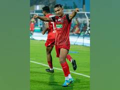
      
      NorthEast United end year with flawless 3-0 victory 
      
      