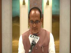 
      
      Chouhan reviews Rural Development projects and Panchayat efforts
      
      