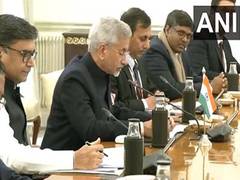 
      
      EAM Jaishankar holds meeting with Maldivian counterpart Khaleel
      
      