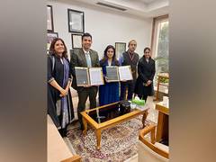 
      
      DPIIT Inks MoU With Startup Policy Forum (SPF) 
      
      