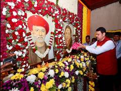 
      
      Maharashtra: CM  Fadnavis extends his greetings on the birth anni
      
      
