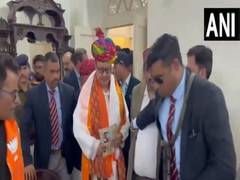 
      
      Kiren Rijiju reaches Ajmer Sharif Dargah to offer chadar 
      
      