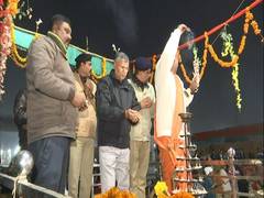 
      
      Prayagraj: BJP's Dharmveer Prajapati attends Aarti at Ram Ghat
      
      