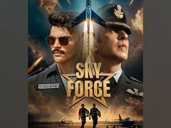 
    Akshay Kumar, Veer Pahariya's look from 'Sky Force' unveiled
    