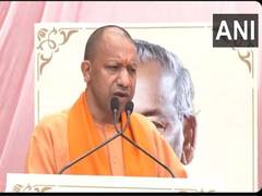 
      
      UP CM Yogi pays tribute to Kalyan Singh in Lucknow
      
      
