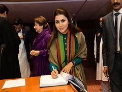 
      
      Pak: Shazia Marri warns govt of collapse if PPP withdraws support
      
      