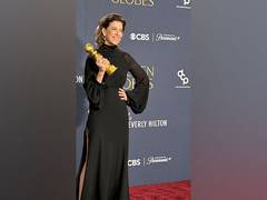 
      
      Fernanda Torres dedicates Golden Globes award to her mother
      
      