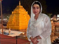 
    Sara Ali Khan shares pictures of her 'Saal Ka Pehla Somvar'
    