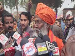 
      
      BJP's Sakshi Maharaj on Maulana Razvi's remarks on Maha Kumbh
      
      