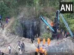 
      
      Army, and other agencies continue rescue op in Assam's Umrangso
      
      