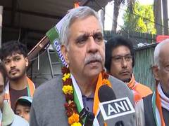 
      
      Congress candidate Sandeep Dikshit attacks Arvind Kejriwal as row
      
      