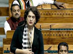 
      
      Priyanka Gandhi condoles loss of lives in Tirupati stampede
      
      