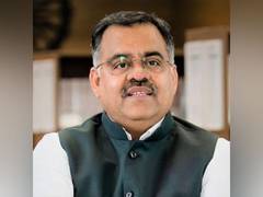 
      
      Tarun Chugh launches Pali language courses at Subharti Universit
      
      