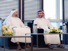 
      
      Sultan bin Ahmed receives 'e&' delegation
      
      