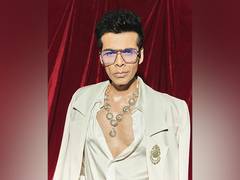 
    Karan Johar jokes about dating Instagram, says it “listens”
    