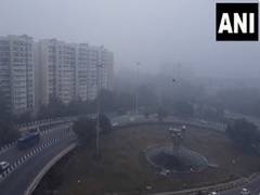 
      
      Delhi shivers as Min temp dips to 9.4°C at Safdarjung,9.6°C Palam
      
      