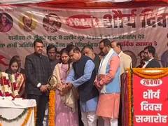 
      
      Devendra Fadnavis pays homage on Maratha Shaurya Divas
      
      