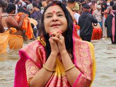 
      
      Mahakumbh 2025: Singer Malini Awasthi takes holy dip in Sangam
      
      