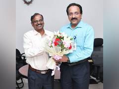 
      
      V Narayanan assumes charge as ISRO chairman, succeeds S Somnath
      
      