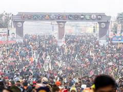 
      
      Devotees throng Prayagraj Mahakumbh on Makar Sankranti, CM Yogi
      
      