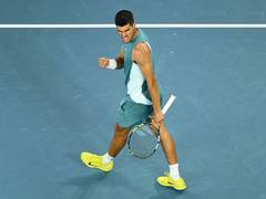 
      
      Australian Open: Alcaraz advances to round three
      
      