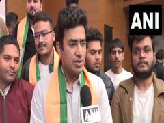
      
      Over 500 young leaders from Delhi join BJYM ahead of polls
      
      