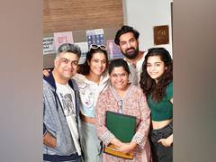 
    Kajol shares BTS pictures as she celebrates 4 years of Tribhanga
    