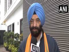 
      
      People in Delhi fed up with Kejriwal's corruption: Sirsa, BJP can
      
      