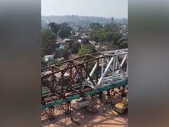
      
      Railways installs 76.2m track bridge in Katni in 2.5 hours; Vaish
      
      