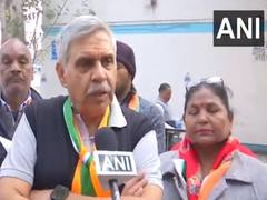 
      
      Sandeep Dikshit slams AAP's 50% metro concession proposal
      
      