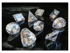 
      
      Diamond Industry: Rajnish Retail Bags ₹1,500 Crore Order
      
      