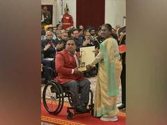
      
      SMVDSB congratulates Rakesh Kumar on receiving Arjuna Award
      
      