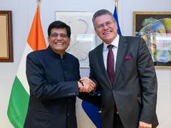 
      
      Piyush Goyal discusses FTA with EU Commissioner for Trade
      
      