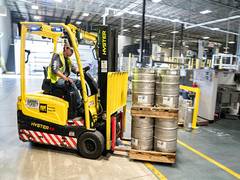 
      
      Chinese manufacturers in Mexico prepare for Trump tariffs
      
      