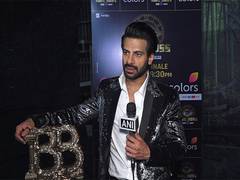 
    Karan Veer Mehra on winning Bigg Boss 18 trophy
    