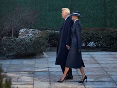 
      
      US President-elect Donald Trump, his wife arrive at Blair House 
      
      