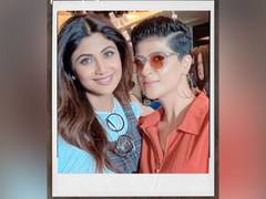 
      
      Shilpa Shetty sends 