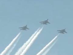 
      
      Delhi: Skies at Kartavya Path roar with jet sounds during flypast
      
      
