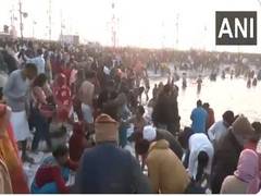 
      
      Mahakumbh: Despite chilly weather, devotees take dip in Sangam
      
      