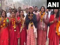
      
      Thousands descend on Ayodhya on anniversary of Pran Pratishtha
      
      