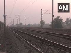 
      
      Maharashtra: Death toll rises to 13 in Jalgaon train accident
      
      