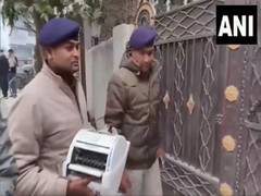 
      
      Vigilance Dept raids Bihar DEO house over assets
      
      
