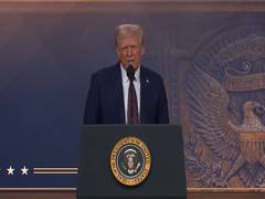 
      
      Donald Trump criticises 