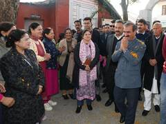 
      
       CM announces Rs. 1000 for girl students on Balika Diwas
      
      